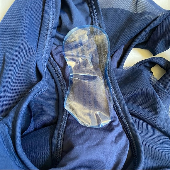 Carmen Marc Valvo Halter Ruffle One Piece Navy Blue Swimsuit Size 4 NWT - Picture 6 of 11